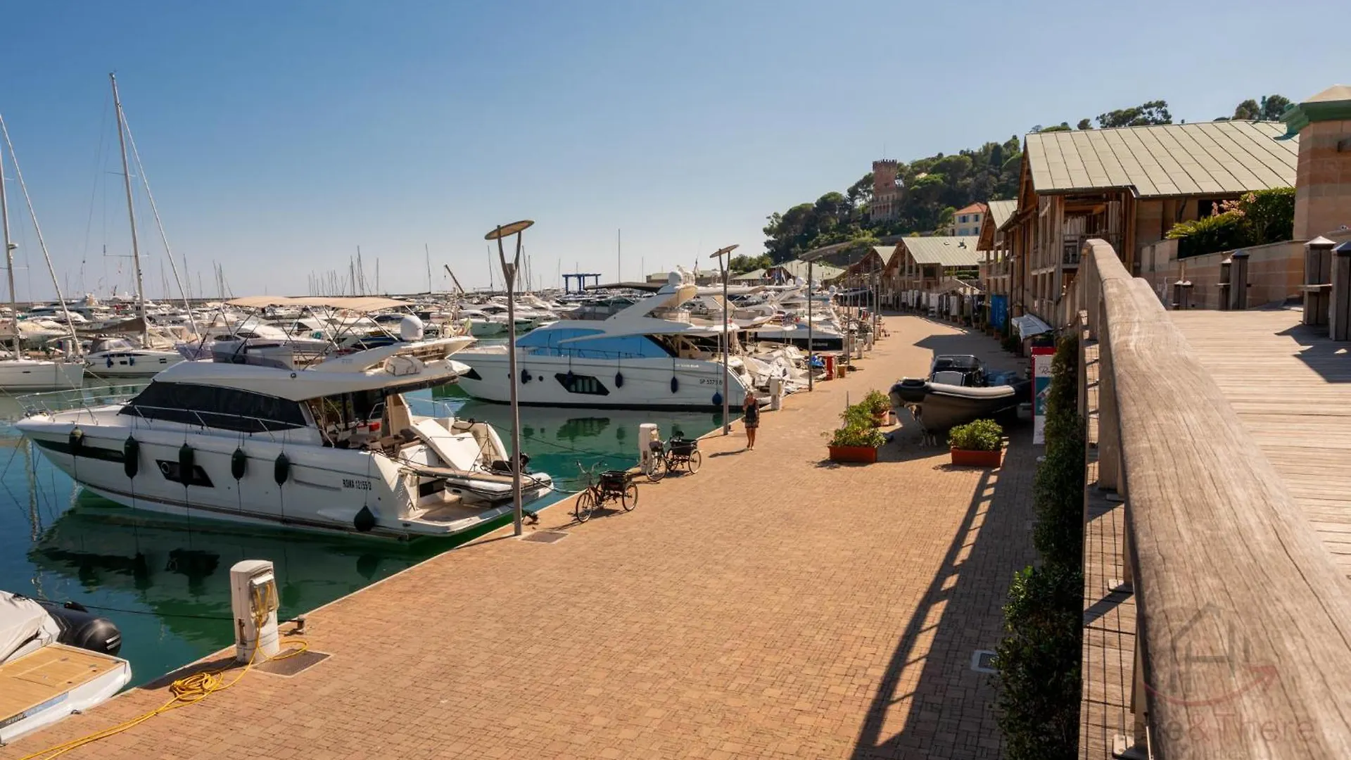 Apartment New Suite - Spiagge 900M - Hiper Wifi - Smart Tv Varazze